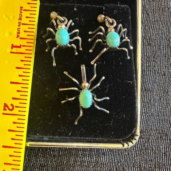 Turquoise Spider Pendant and Earring Set - Women Jewelry